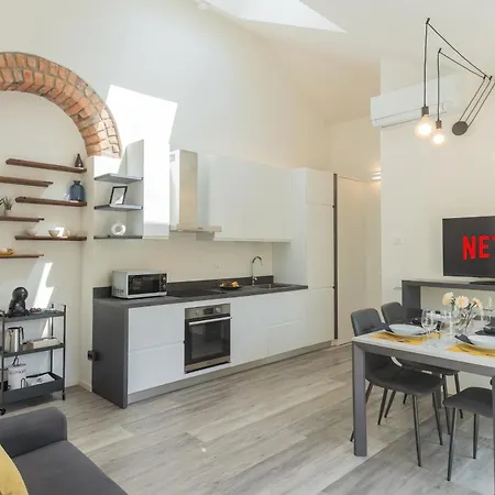 Manaraquattro - With Free Parking And View In Como, Near The Center - Côme