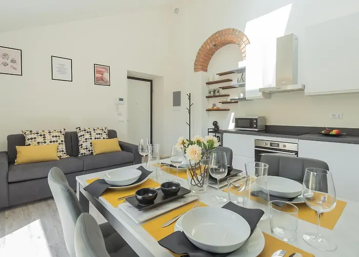 Manaraquattro - With Free Parking And View In Como, Near The Center - *