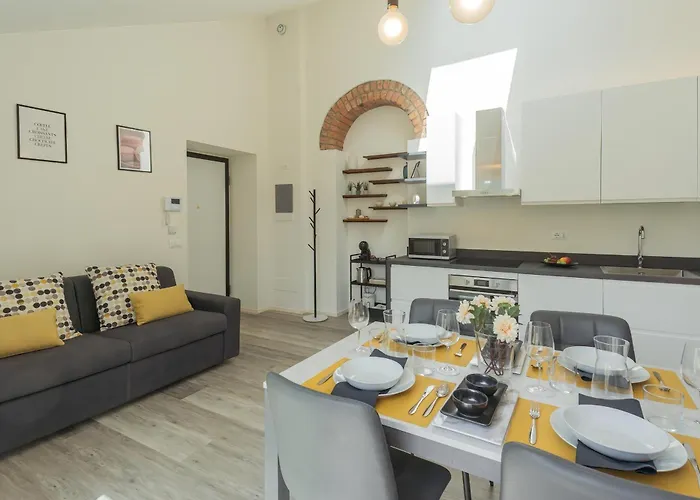 Manaraquattro - With Free Parking And View In Como, Near The Center -