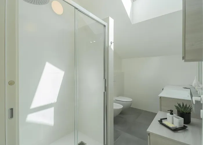 Manaraquattro - With Free Parking And View In Como, Near The Center - * コモ