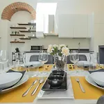 Manaraquattro - With Free Parking And View In Como, Near The Center - Appartement Como