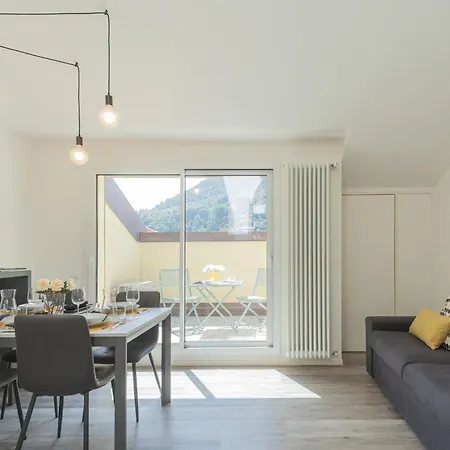 Manaraquattro - With Free Parking And View In Como, Near The Center - Apartman